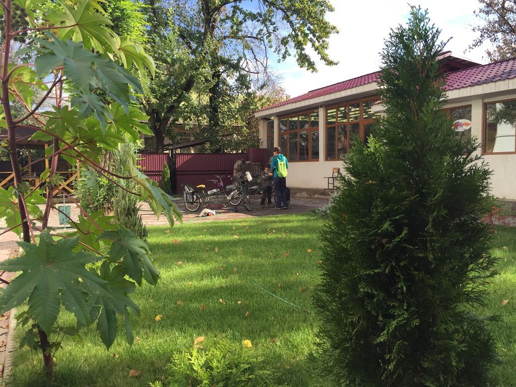 Fiveseasons Hostel Almatî Cameră foto